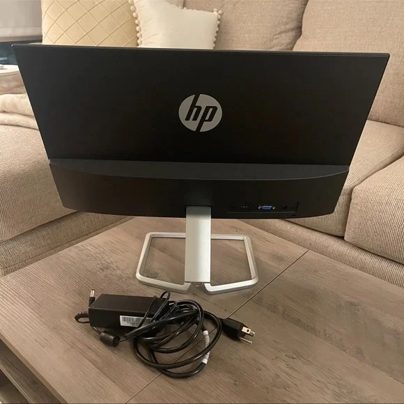 22” HP Monitor